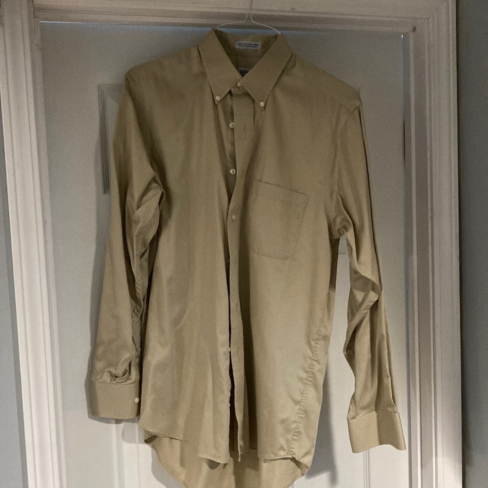 15 1/2, 34-35 beige Izod dress shirt.